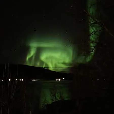 Landlig I Fantastisk Beliggenhet Lägenhet Kvaloya